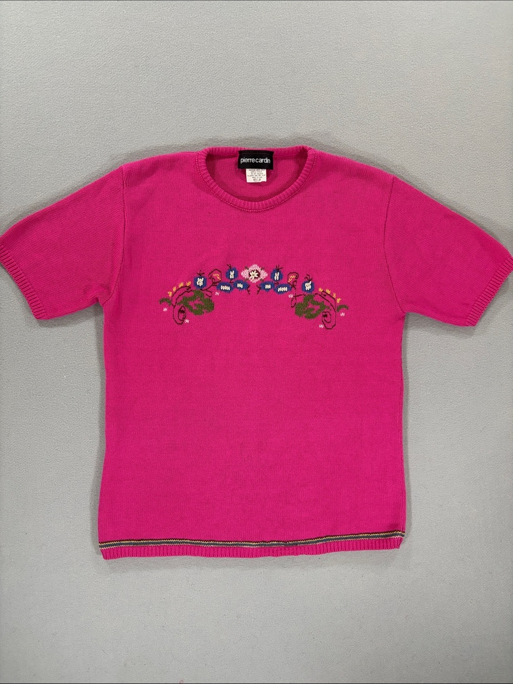 Vtg Pierre Cardin Hot Pink Short Sleeve Knit Top with Floral Embroidery M